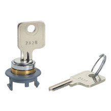 Accessoire de verrouillage avec clé pour couvercle plastique pour boîte de sol