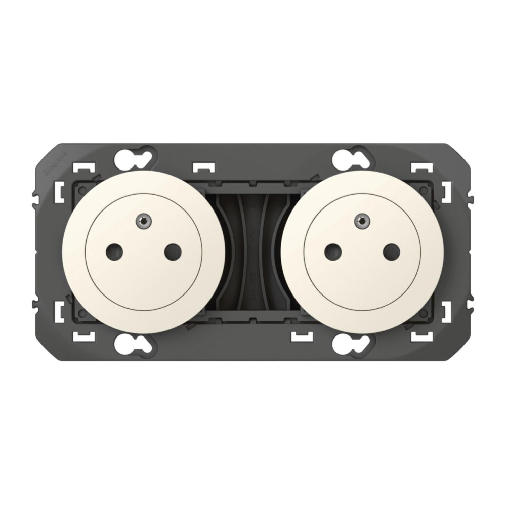 Prise de courant Surface 16A 230V - 2x2P+T précâblées dooxie