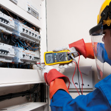 Multimètre numérique 6000 points TRMS